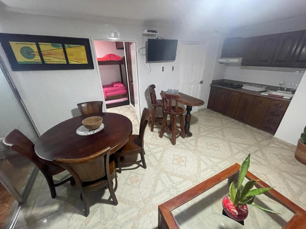 Amoblado En Bocagrande - De Indias * Cartagena